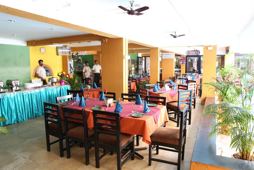 Alor Holiday Resort Calangute Esterno foto