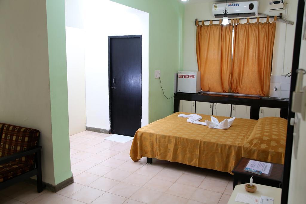 Alor Holiday Resort Calangute Esterno foto