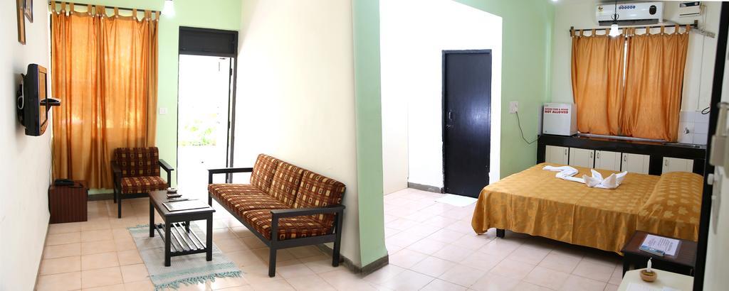 Alor Holiday Resort Calangute Esterno foto
