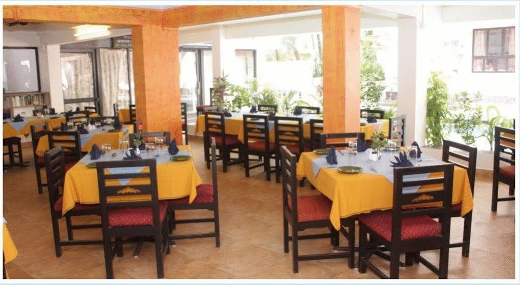 Alor Holiday Resort Calangute Esterno foto